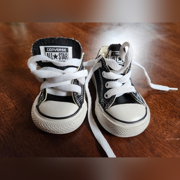 Converse Other - Converse Infant Size 3 Black and White Sneakers